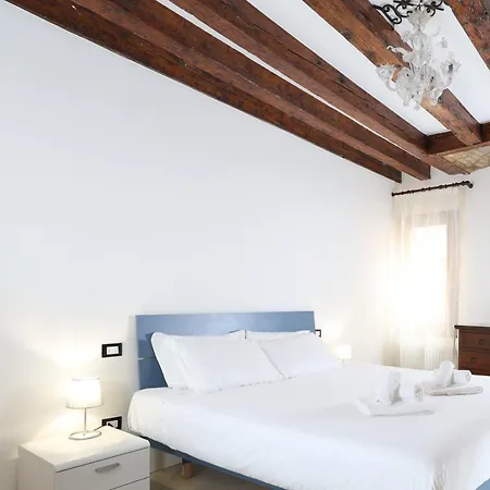 Apartment Biennale Giardini By Bricola Venedig