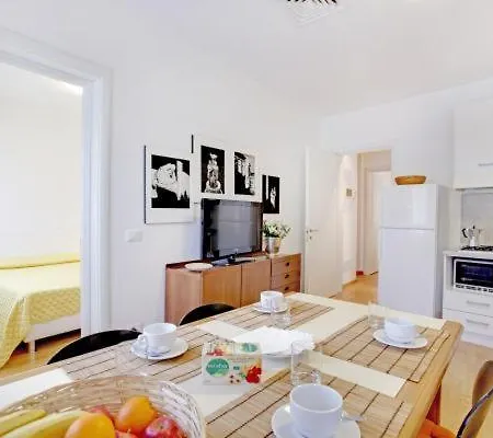 Apartment Biennale Giardini By Bricola Venedig