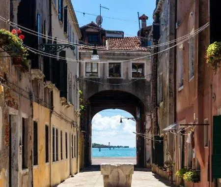 Biennale Giardini By Bricola Venecia